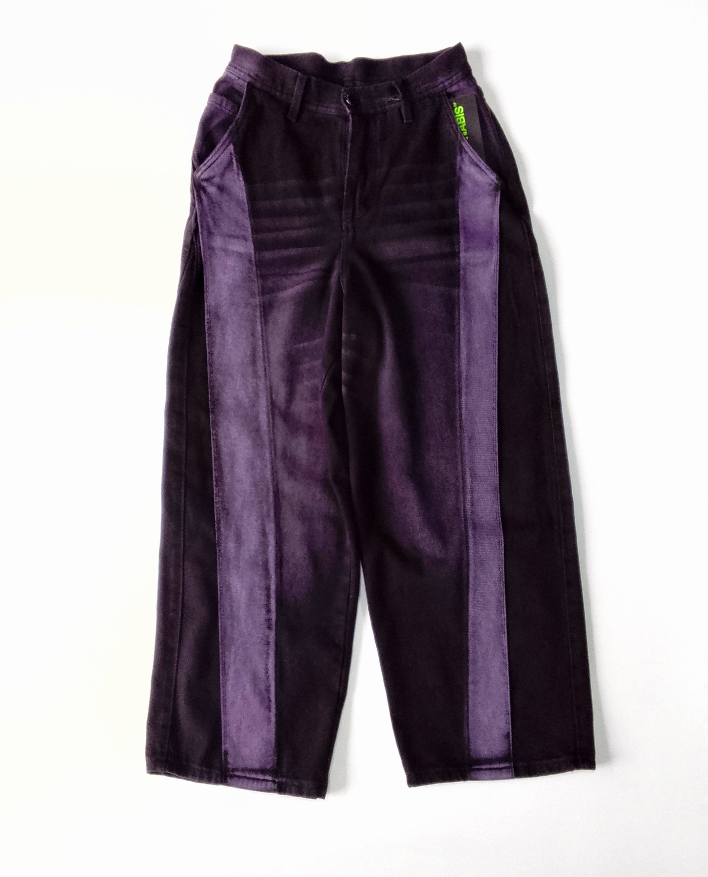 BAGGY JEAN SOBRE PUESTOS LILA